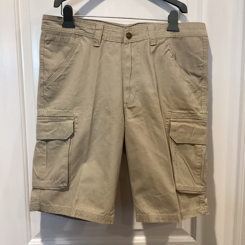 Classic Tan Cargo Shorts for Men